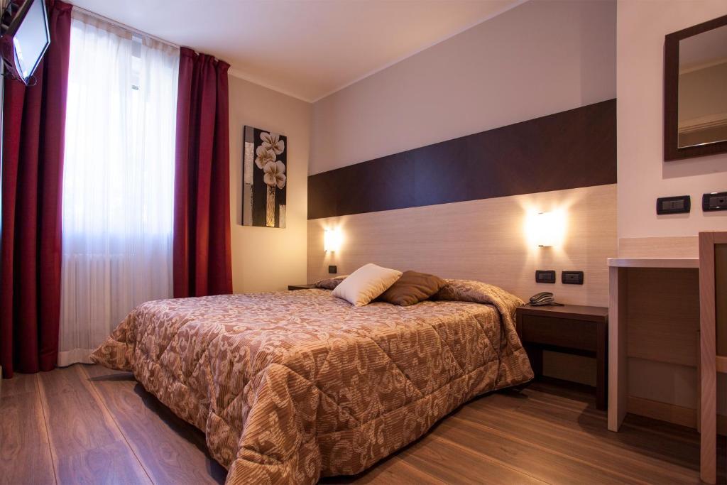 Hotel Vittoria Фольгария Номер фото