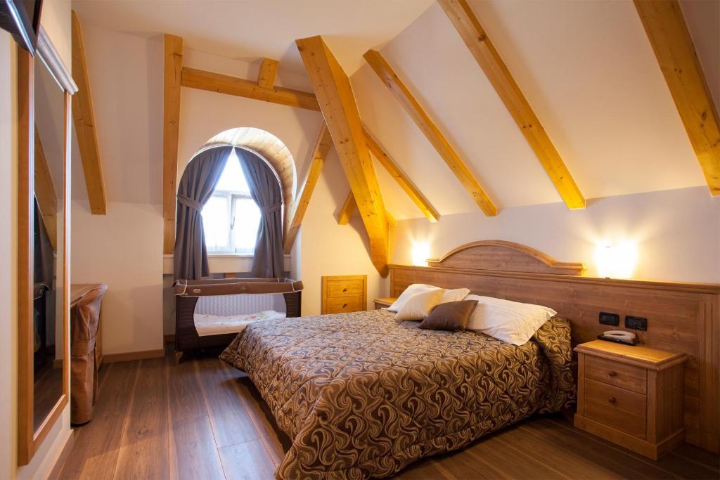 Hotel Vittoria Фольгария Номер фото
